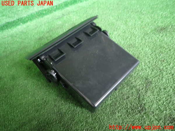 2UPJ-9238487841]BMW 320d(3D20)(F30)小物入れ1 中古_4