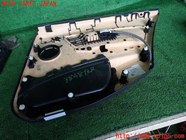 2UPJ-9238481324]BMW 320d(3D20)(F30)左後ドア内張り 中古_3