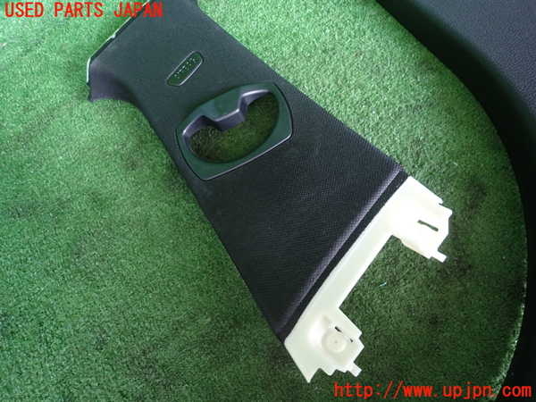 2UPJ-9238487665]BMW 320d(3D20)(F30)右センターピラートリム 中古_2