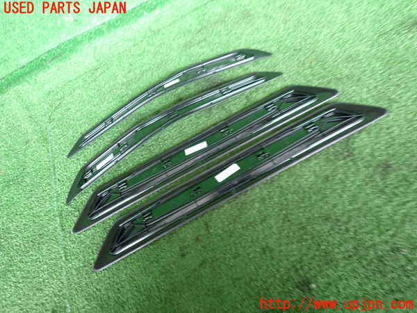 2UPJ-9238487740]BMW 320d(3D20)(F30)スカッフプレート 中古_2