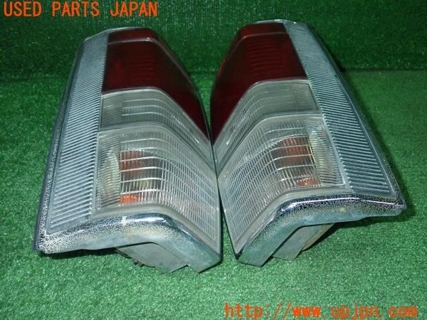 3UPJ=9238490547]グロリア ワゴン SGL(WY30)DEPO 01-215-19A7 テールランプ 旧車 当時物 中古_2