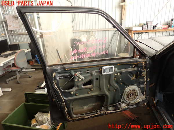 2UPJ-9238491260]グロリア ワゴン(WY30)左前ドア 中古(43R-00034 M284)_4