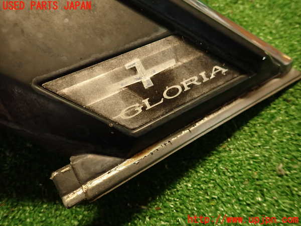 2UPJ-9238491632]グロリア ワゴン(WY30)エンブレム2 中古_2