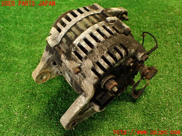 2UPJ-9238496015]グロリア ワゴン(WY30)オルタネーター(ダイナモ) 中古_2