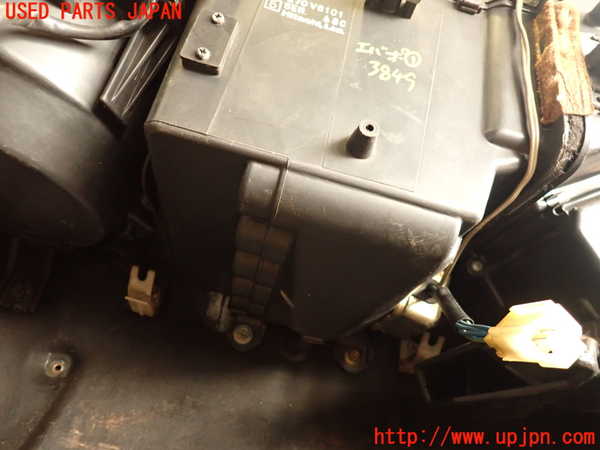 2UPJ-9238496081]グロリア ワゴン(WY30)エバポレーター1 中古_2