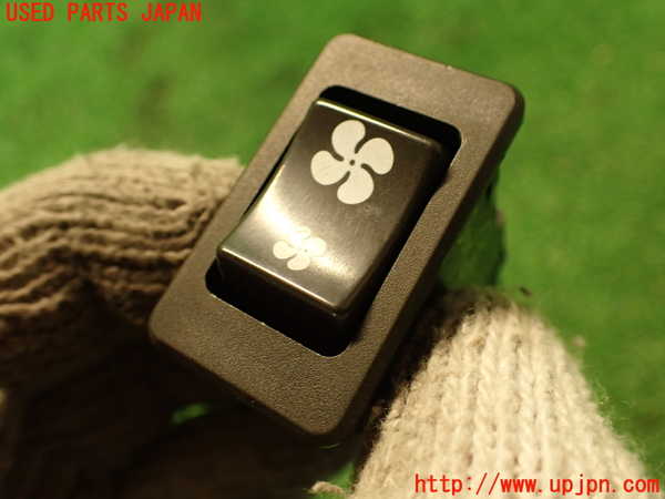 2UPJ-9238496310]グロリア ワゴン(WY30)スイッチ5 中古_2