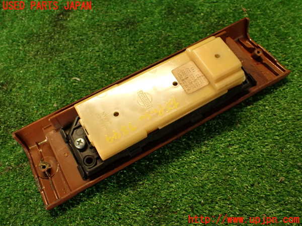2UPJ-9238496240]グロリア ワゴン(WY30)右前パワーウィンドウスイッチ 中古_2