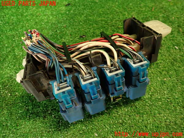 2UPJ-9238496741]グロリア ワゴン(WY30)ヒューズボックス1 中古_3