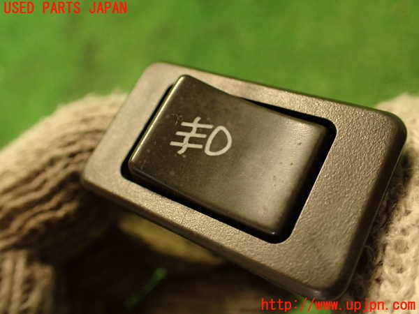 2UPJ-9238496295]グロリア ワゴン(WY30)フォグスイッチ 中古_2