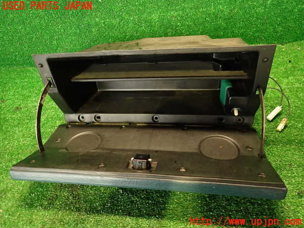 2UPJ-9238497516]グロリア ワゴン(WY30)グローブボックス1 中古_4
