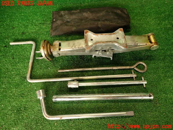 2UPJ-9238497805]グロリア ワゴン(WY30)車載工具 中古_2