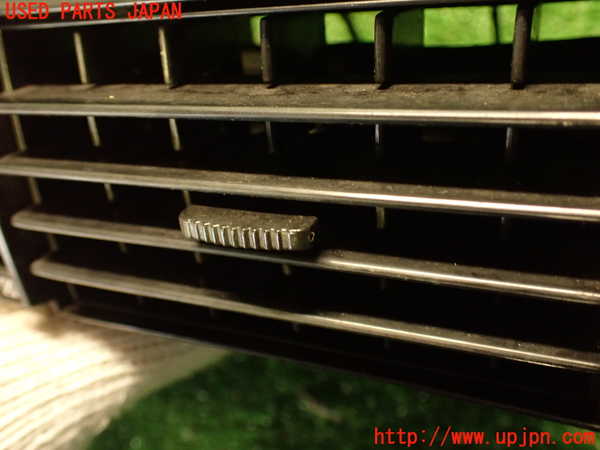 2UPJ-9238497526]グロリア ワゴン(WY30)エアコン吹き出し口1 (真中) 中古_3