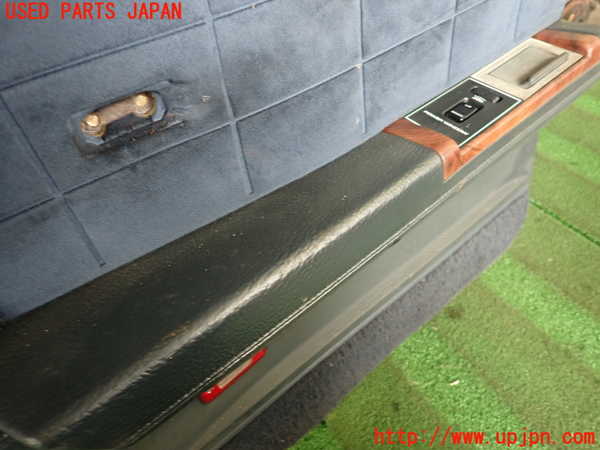 2UPJ-9238491324]グロリア ワゴン(WY30)左後ドア内張り (ジャンク品) 中古_3