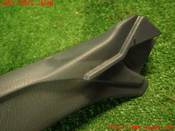 2UPJ-9238497660]グロリア ワゴン(WY30)左フロントピラートリム 中古_2