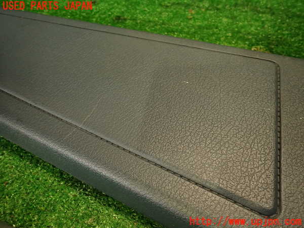 2UPJ-9238497665]グロリア ワゴン(WY30)右センターピラートリム 中古_3