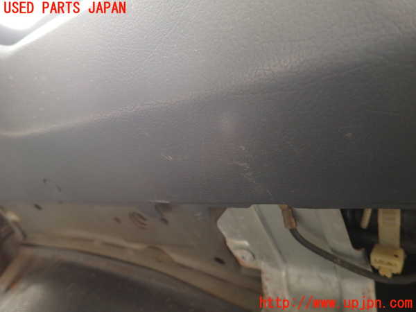 2UPJ-9238497675]グロリア ワゴン(WY30)右リアピラートリム 中古_5