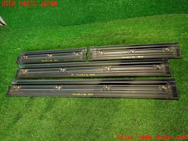 2UPJ-9238497740]グロリア ワゴン(WY30)スカッフプレート 中古_5