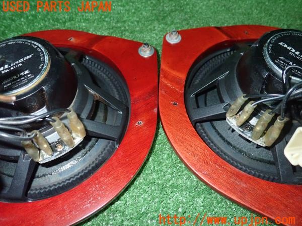 3UPJ=9238510535]レジアスエース(ハイエース200系)(KDH206V 3型)ALPINE アルパイン DDLinear 17cmスピーカー DDL-RT17S バッフル付き 中古_3