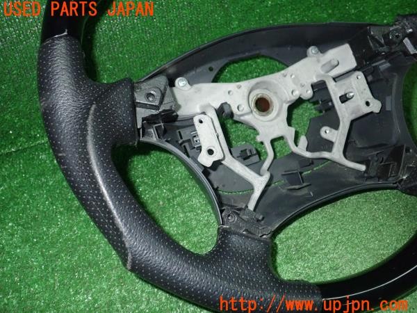 3UPJ=9238510617]レジアスエース(ハイエース200系)(KDH206V 3型)純正 ステアリング ピアノブラック 中古_3