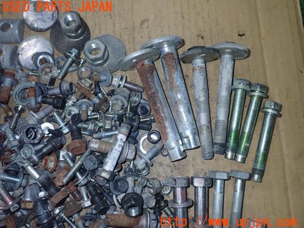 3UPJ=9238510720]レジアスエース(ハイエース200系)(KDH206V 3型)ネジ・ナット・ステー類 セットジャンク_3