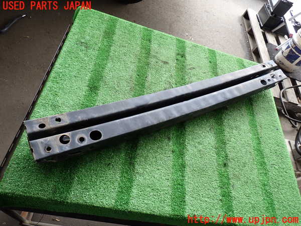 2UPJ-9238511014]レジアスエース(ハイエース200系)(KDH206V)フロントバンパーホースメント 中古_2