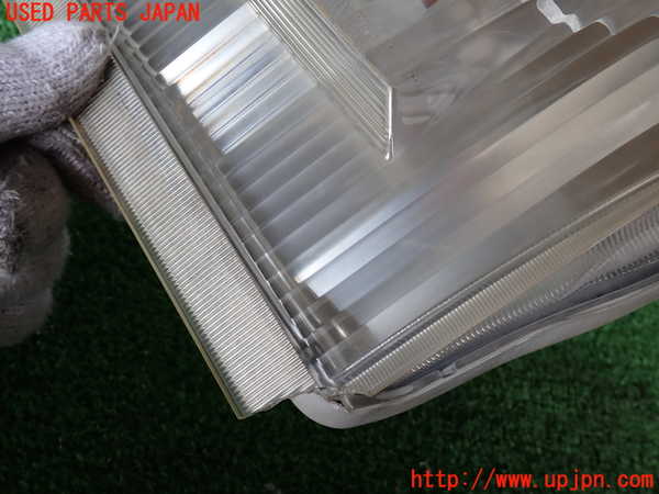 2UPJ-9238511130]レジアスエース(ハイエース200系)(KDH206V)右ヘッドライト ハロゲン ジャンク_2