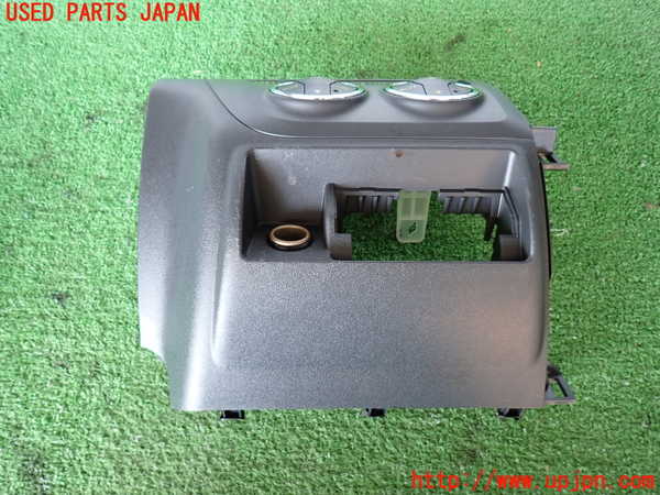 2UPJ-9238516066]レジアスエース(ハイエース200系)(KDH206V)エアコンスイッチ1 中古_2