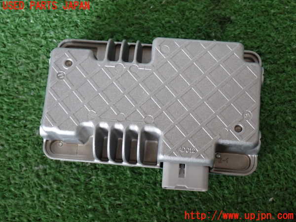 2UPJ-9238516525]レジアスエース(ハイエース200系)(KDH206V)アンプ 中古_3