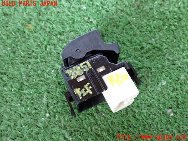 2UPJ-9238516245]レジアスエース(ハイエース200系)(KDH206V)左前パワーウィンドウスイッチ 中古_2
