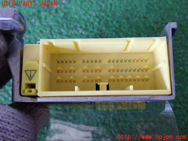 2UPJ-9238516145]レジアスエース(ハイエース200系)(KDH206V)エアバッグコンピューター 中古_2