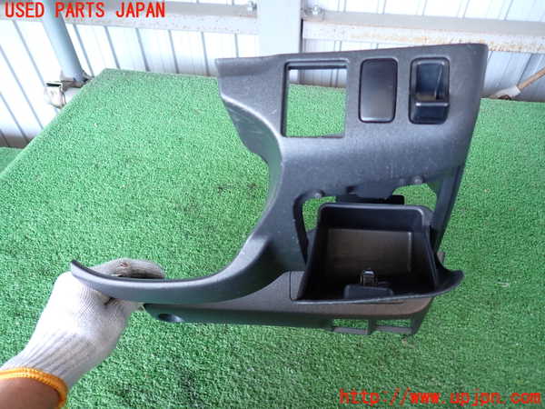 2UPJ-9238517841]レジアスエース(ハイエース200系)(KDH206V)小物入れ1 中古_2