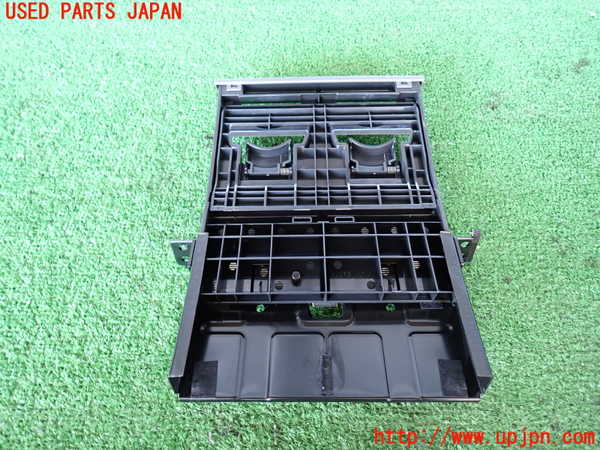 2UPJ-9238517810]レジアスエース(ハイエース200系)(KDH206V)ドリンクホルダー 中古_3