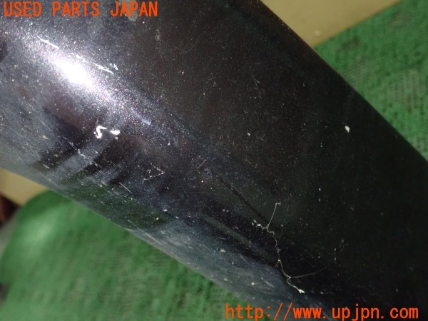 3UPJ=9238520056]クライスラー 300C 5.7HEMI(LX57)前期 社外 リアアンダースポイラー FRP 中古_5