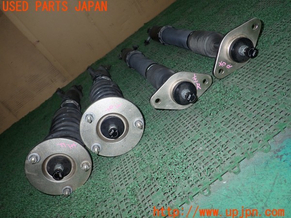 3UPJ=9238520440]クライスラー 300C 5.7HEMI(LX57)前期 BC Racing BCレーシング BR TYPE 車高調 全長調整式 減衰調整 1台分 中古_3