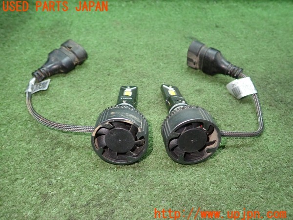 3UPJ=9238520505]クライスラー 300C 5.7HEMI(LX57)前期 fcl. エフシーエル LEDバルブ フォグランプ HB3 中古_2