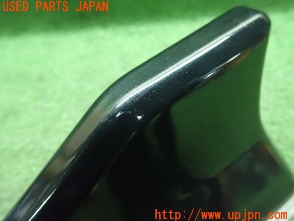 3UPJ=9238520510]クライスラー 300C 5.7HEMI(LX57)前期 社外 シャークアンテナ ドルフィンアンテナ フィンアンテナ 中古_3