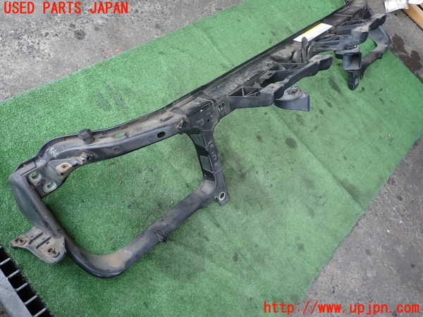 2UPJ-9238521040]クライスラー・300C(LX57)アッパーコアサポート 中古_3