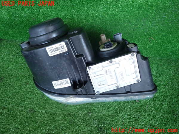 2UPJ-9238521132]クライスラー・300C(LX57)左ヘッドライト HID 中古_4