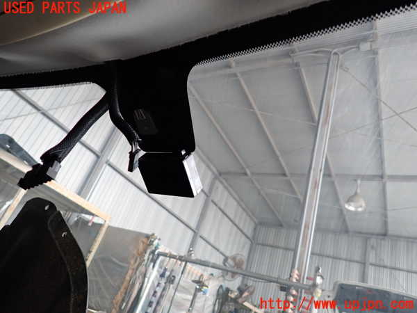 2UPJ-9238521195]クライスラー・300C(LX57)フロントガラス 中古_4