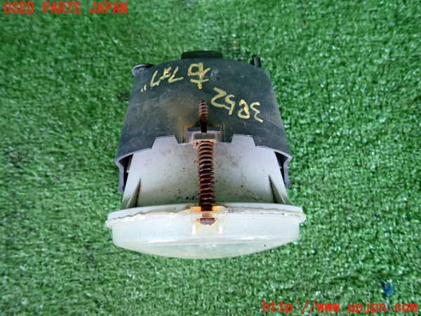 2UPJ-9238521180]クライスラー・300C(LX57)右フォグ 中古_2