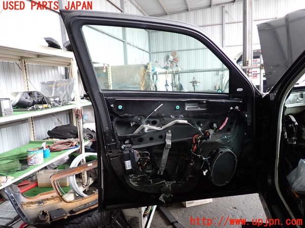 2UPJ-9238521260]クライスラー・300C(LX57)左前ドア (43R-000263) 中古_2