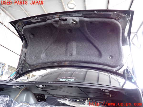 2UPJ-9238521500]クライスラー・300C(LX57)トランク 中古_2