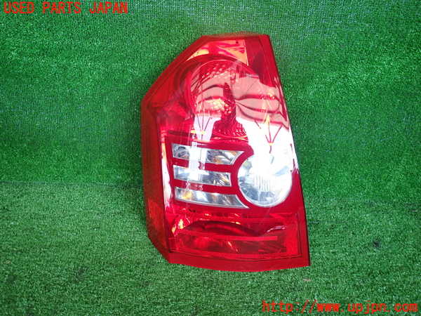 2UPJ-9238521530]クライスラー・300C(LX57)右テールランプ 中古_3