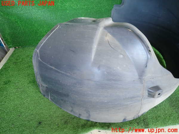 2UPJ-9238521090]クライスラー・300C(LX57)右前フェンダーライナー 中古_3