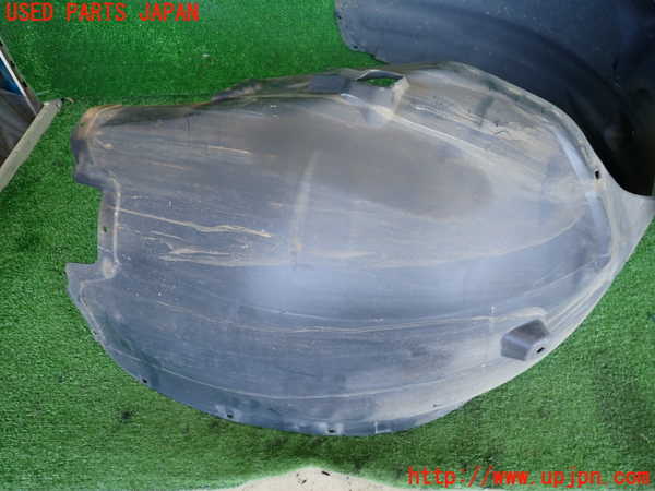 2UPJ-9238521092]クライスラー・300C(LX57)左前フェンダーライナー 中古_3