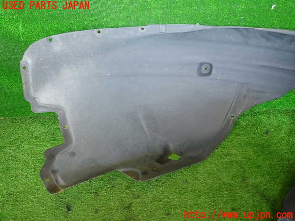 2UPJ-9238521092]クライスラー・300C(LX57)左前フェンダーライナー 中古_5