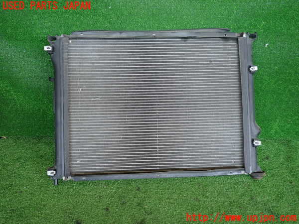 2UPJ-9238522321]クライスラー・300C(LX57)ラジエーター1 中古_2