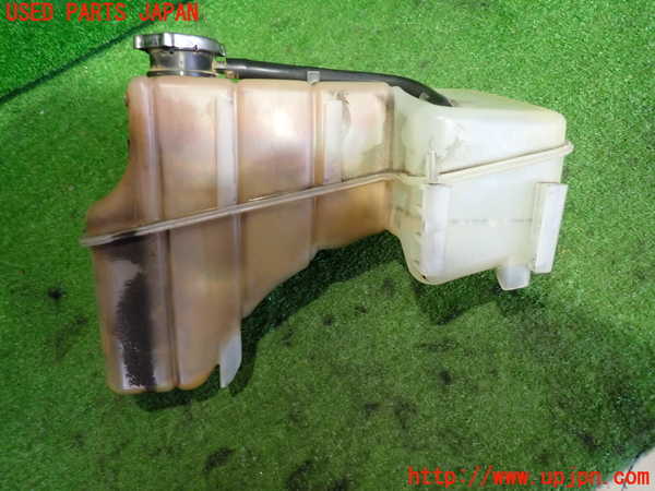 2UPJ-9238522410]クライスラー・300C(LX57)ラジエータータンク 中古_3