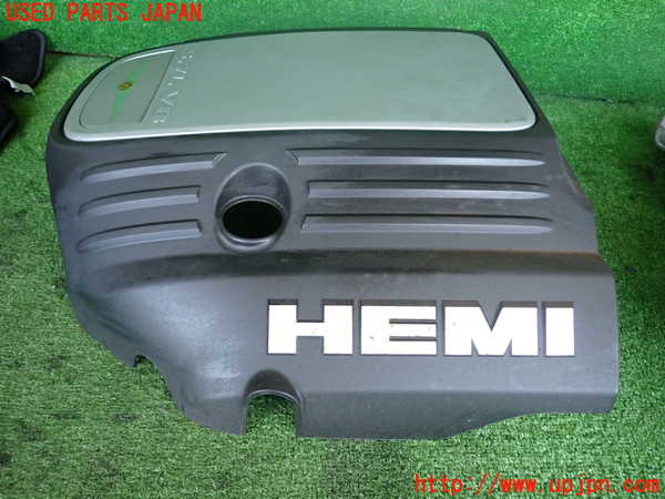 2UPJ-9238522160]クライスラー・300C(LX57)エンジンアッパーカバー 中古_4