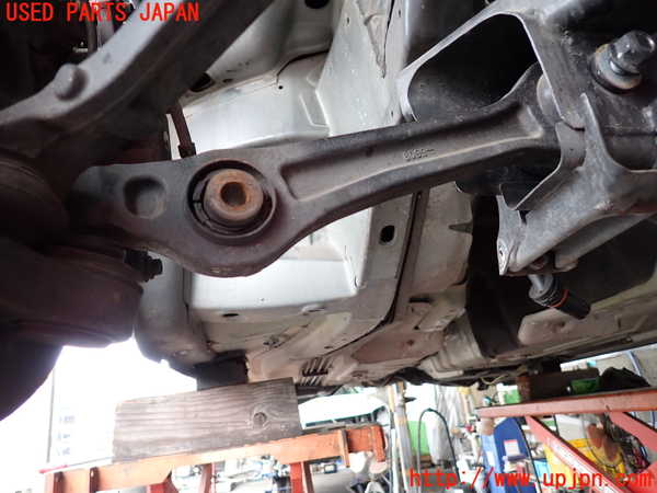 2UPJ-9238525176]クライスラー・300C(LX57)右フロントロアアーム1 中古_2